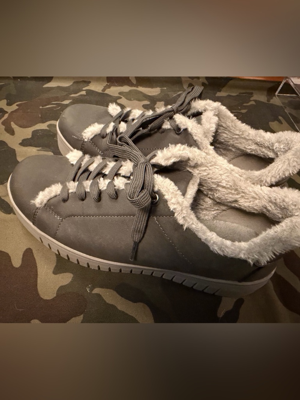 Serra Black Faux-Fur Lined Women's Sneakers